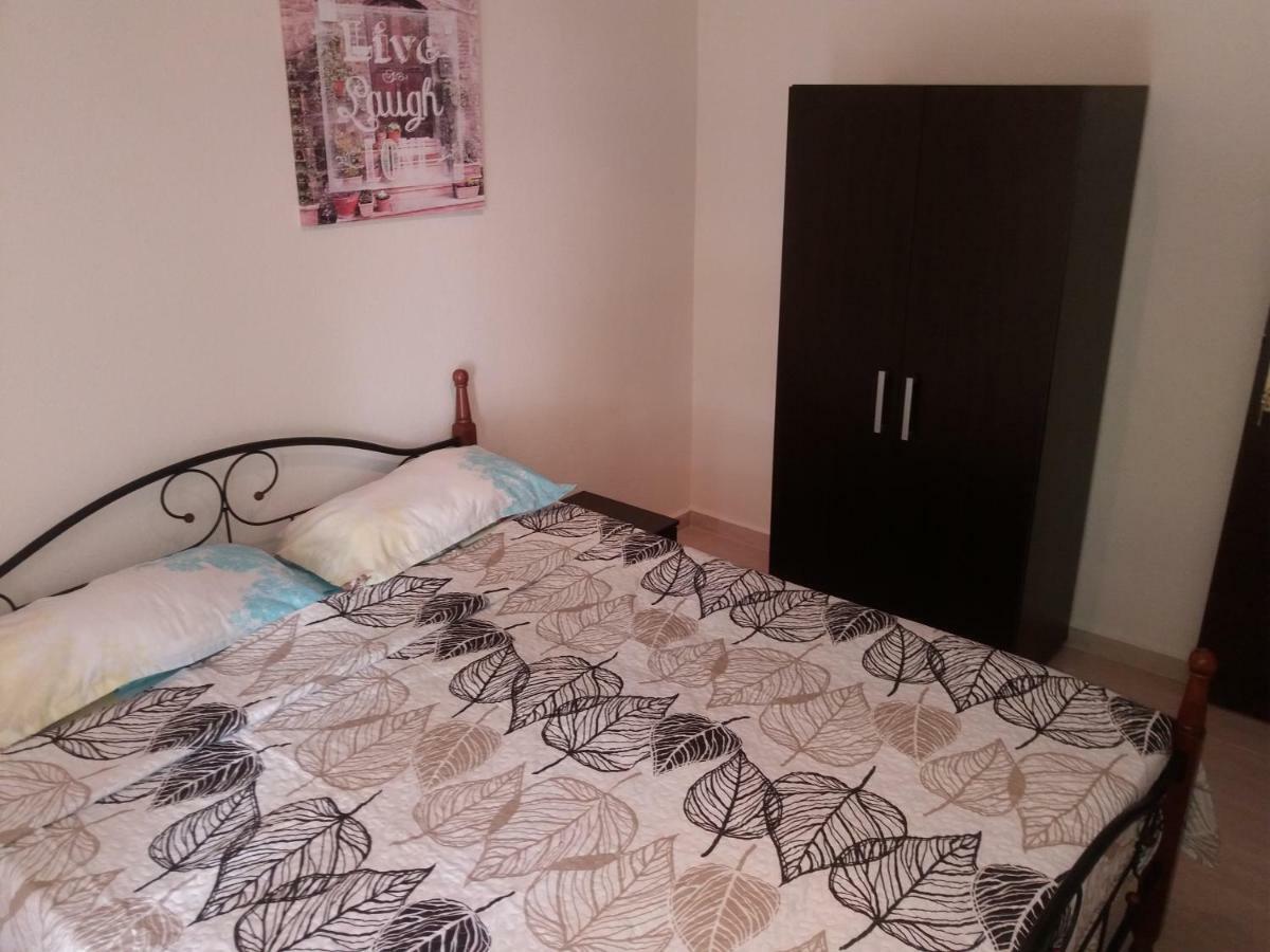 Jordan'S Appartment At ניאה מיכאניונה מראה חיצוני תמונה