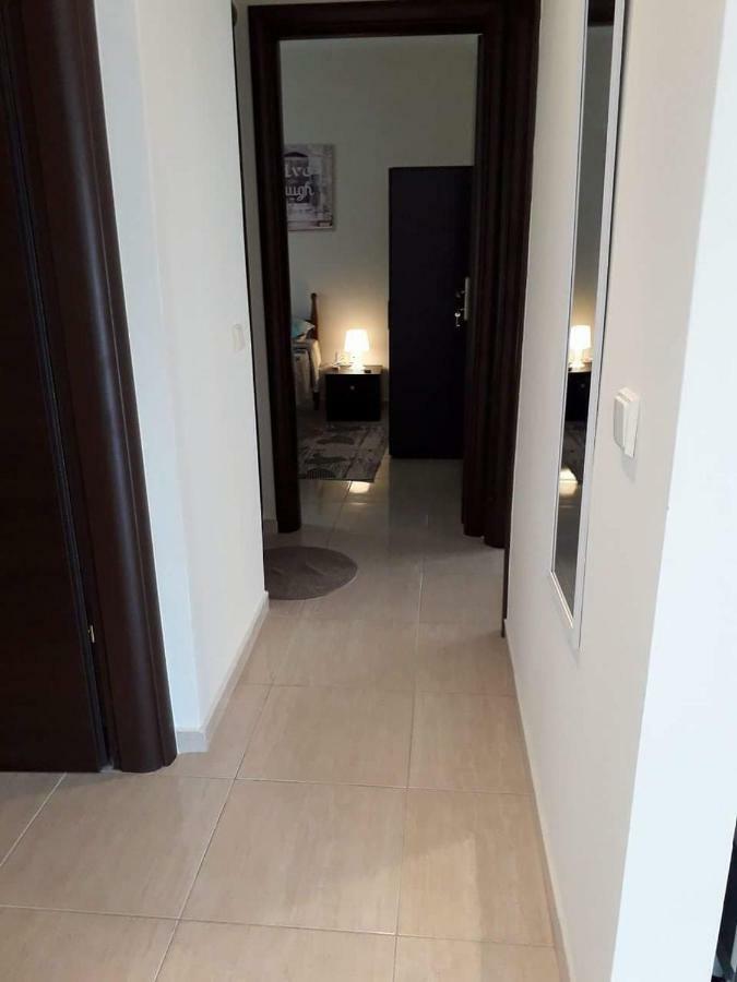Jordan'S Appartment At ניאה מיכאניונה מראה חיצוני תמונה
